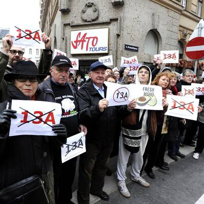 Proteste gegen 13A