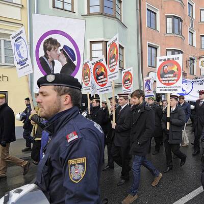 Knapp hundert Teilnehmer bei Verbandstreffen der 