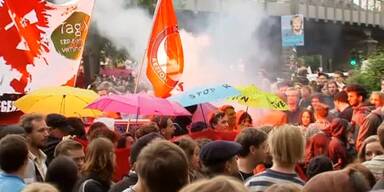 Mai-Demo in Kreuzberg - Krawalle in Hamburg