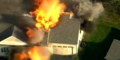 Hausexplosion nach Schie&szlig;erei in New Hampshire
