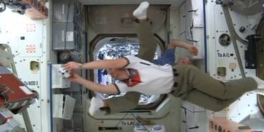 WM-Fieber im Weltraum