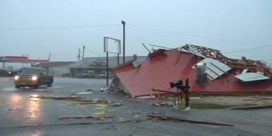 Mehrere Todesopfer durch Tornados