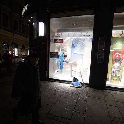 2.000 Polizisten im Ball-Einsatz