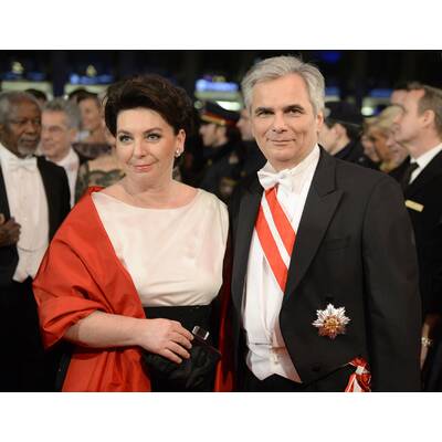 Die Gäste treffen am Opernball 2014 ein