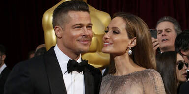 Oscars: Brad Pitt & Angelina Jolie