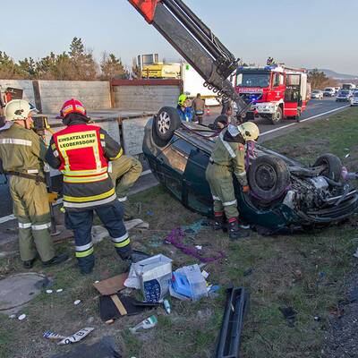 Fahrzeug-Überschlag im Bezirk Baden