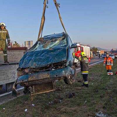 Fahrzeug-Überschlag im Bezirk Baden