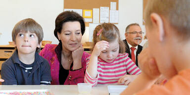 Unsere Kinder büßen für Hypo-Pleite