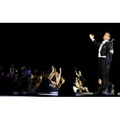 Robbie Williams swingt in der Stadthalle