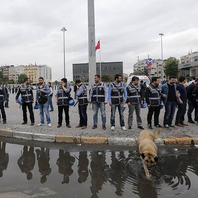 Proteste von Regierungskritikern gewaltsam aufgelöst.