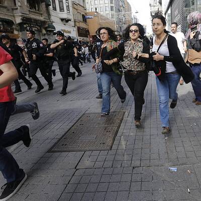 Proteste von Regierungskritikern gewaltsam aufgelöst.