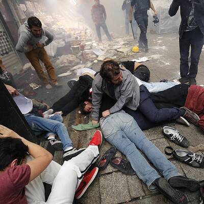 Proteste von Regierungskritikern gewaltsam aufgelöst.