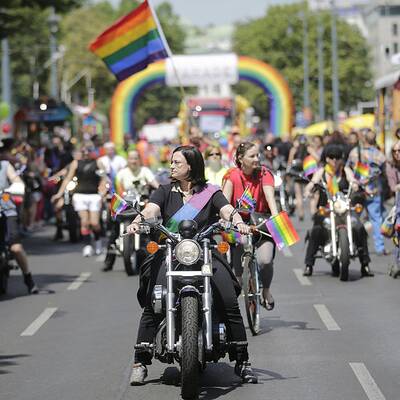 19. Regenbogenparade auf der Wiener Ringstraße