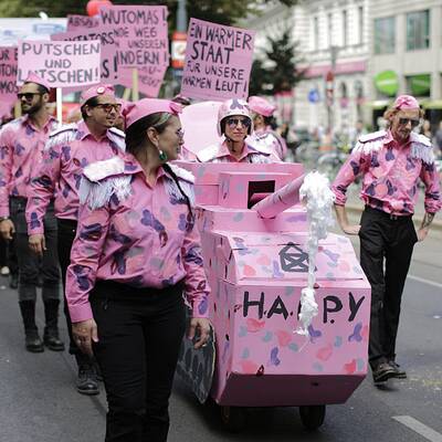 19. Regenbogenparade auf der Wiener Ringstraße