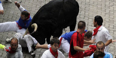 Bill Hillman in Pamplona aufgespie&szlig;t