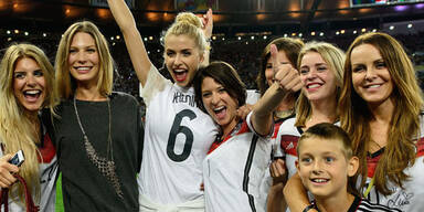 Lisa Rossenbach, Sarah Brandner, Lena Gercke, Kathrin Glich, Lisa Wesseler und Sylwia Klose