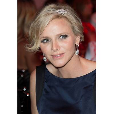 Fürstin Charlène & Fürst Albert verliebt am Rot-Kreuz-Ball