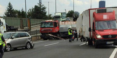 Schwerer Unfall auf Donauufer-Autobahn
