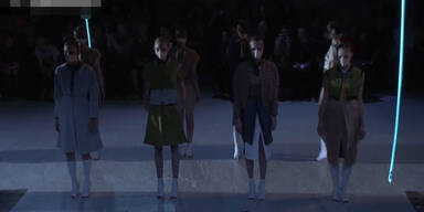 Masha Ma Modenschau in Paris