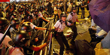 Hongkong: Erneut Prügel für Demonstranten 
