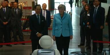 Merkel trifft japanischen Kaiser