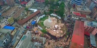 Drohne filmt Erdbebenschaden