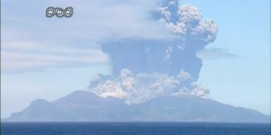 Insel nach Vulkanausbruch evakuiert