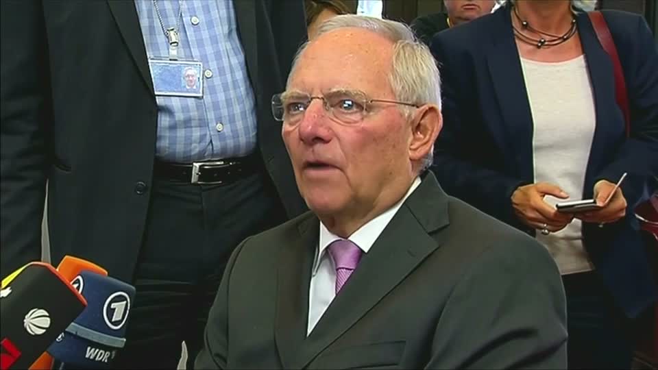 2015-06-27T143651Z_1_LOP000H4QQYOT_RTRMADP_BASEIMAGE-960X540_ONLINE-SCHAEUBLE.JPG