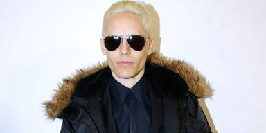 Jared Leto schockt in Paris mit neuer Frisur