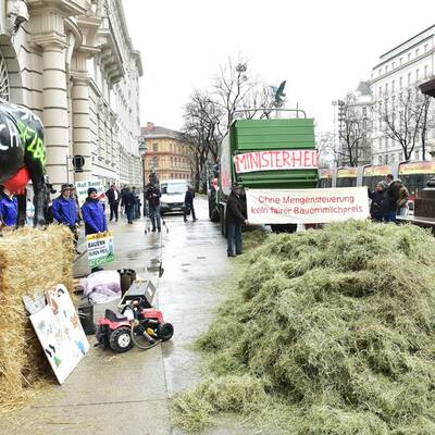 Demo vor dem EU-Haus