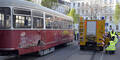 Fahrer nach Straßenbahn-Unfall abgezogen