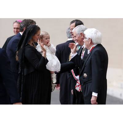 Leonore von Schweden: Mit Oma Silvia beim Papst