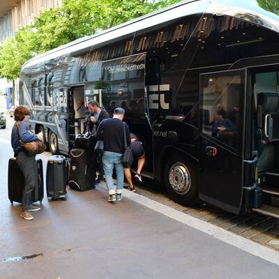 Aufbauarbeiten für die Show