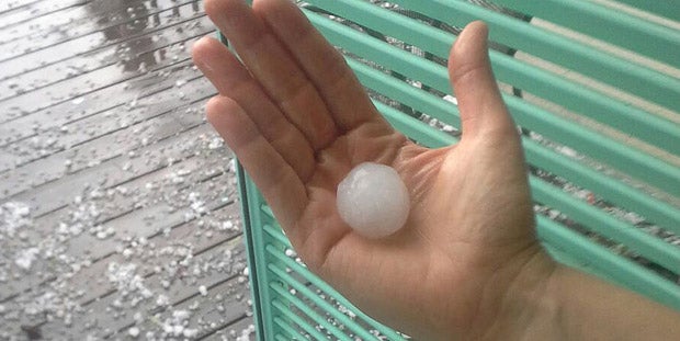 Hagel-Front verwüstet Österreich