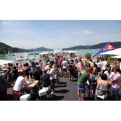 So feiern die Promis