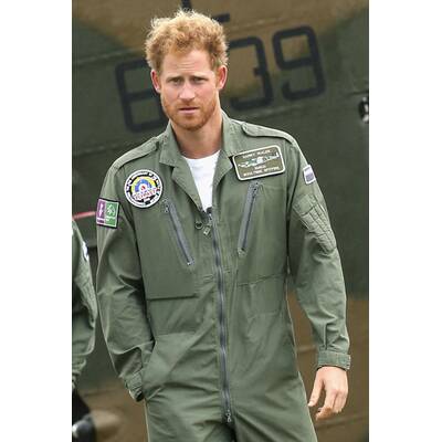 William vs. Harry: Wer ist der heißere Pilot?