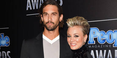 Kaley Cuoco & Ryan Sweeting