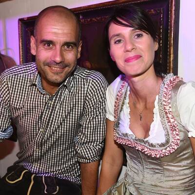 Arjen Robben mit Ehefrau Bernadien Eillert.