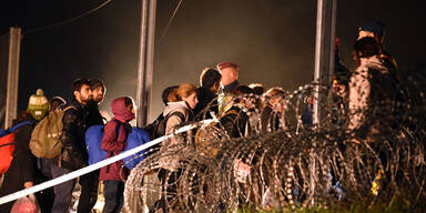 640 Flüchtlinge erreichen Spielfeld