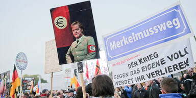 Bis zu 20.000 Pegida-Anh&auml;nger bei Demo