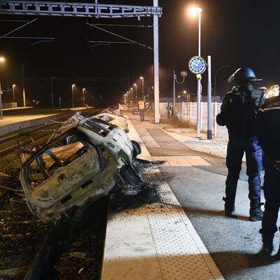Straßenrandale und Gefängnis-Meuterei in Frankreich