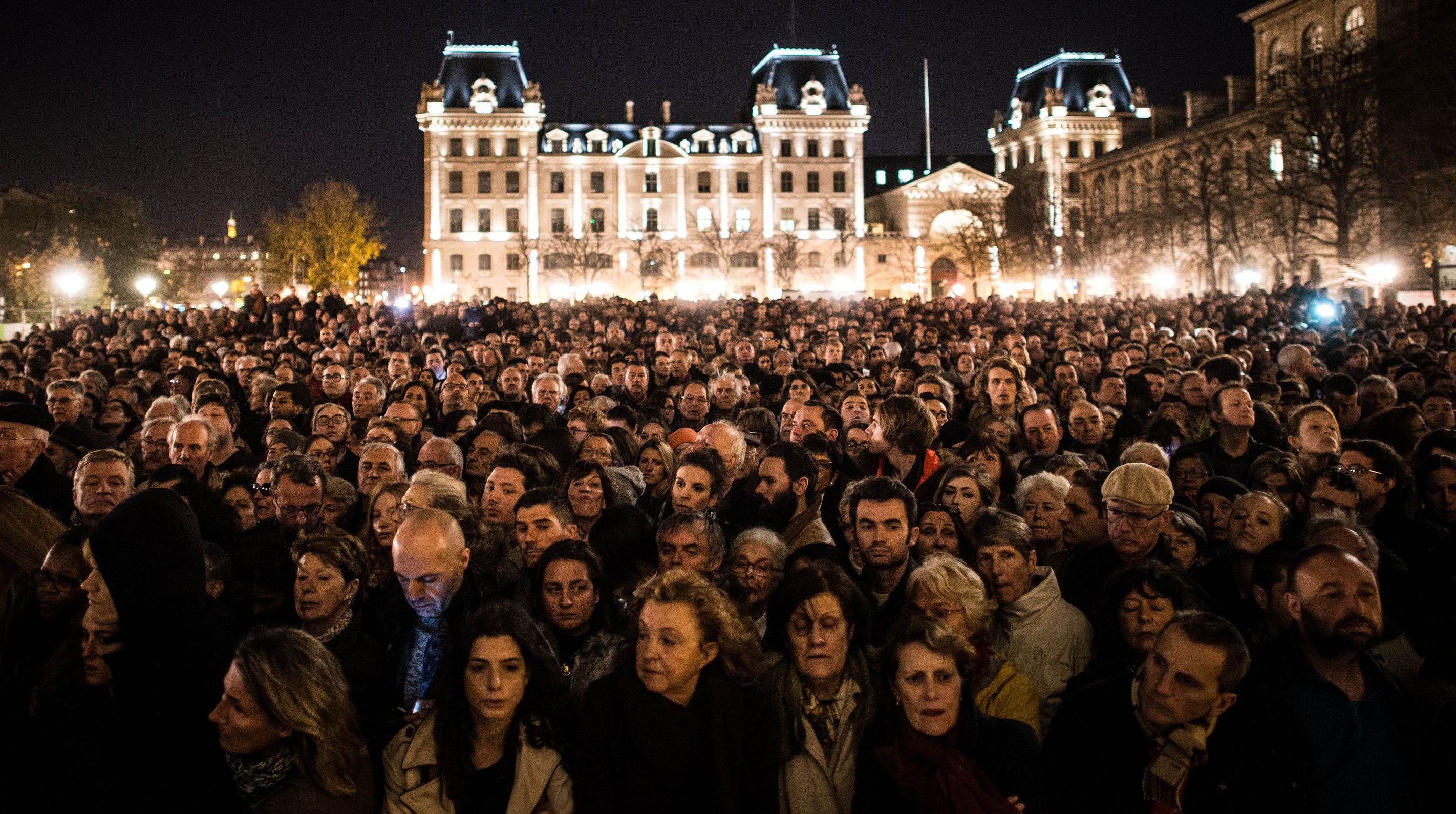 Trauergottesdient Notre Dame