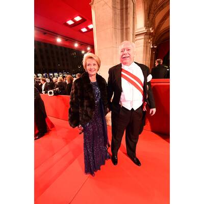 Die Stars beim Opernball 2016