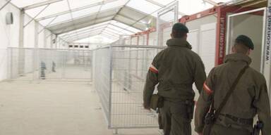 Grenze zu, aber: 100 Asyl-Antr&auml;ge pro Tag