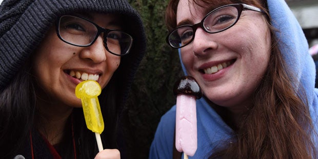 Japaner feiern irres Penis-Fest