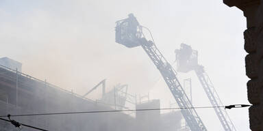 Haus in Flammen: Feuerinferno in Wien 