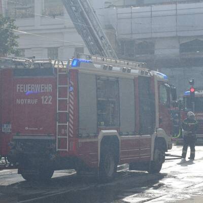Dachstuhl in der Alsterstraße komplett abgebrannt.