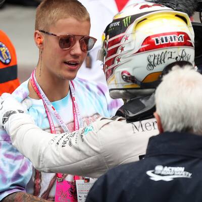 Lewis feiert mit Bieber