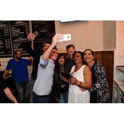 Bryan Adams zu Gast in der Swing Kitchen