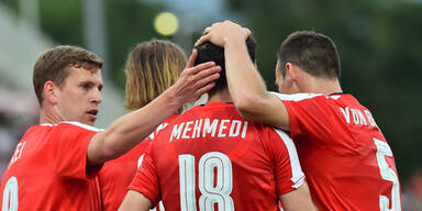 Schweiz m&uuml;ht sich zu Testspiel-Sieg